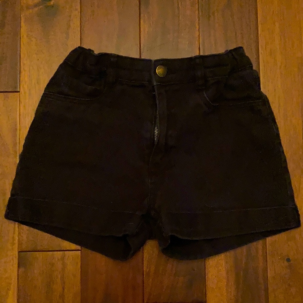 Black jean shorts (girls)